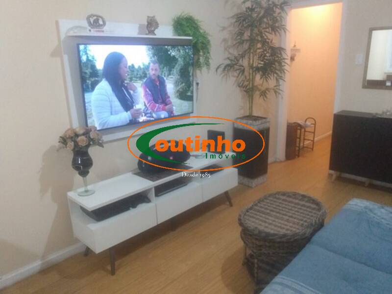 Apartamento à venda com 2 quartos, 78m² - Foto 2