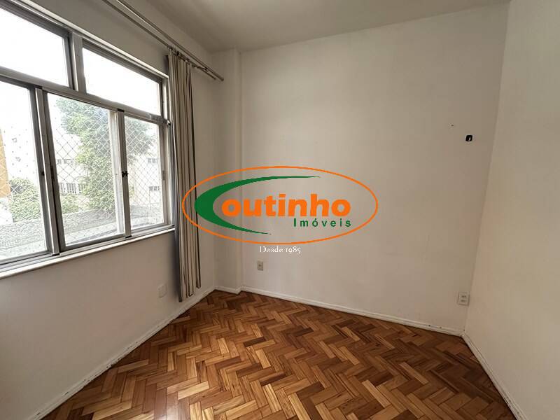 Apartamento à venda com 2 quartos, 68m² - Foto 5