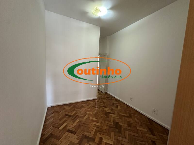 Apartamento à venda com 2 quartos, 68m² - Foto 7