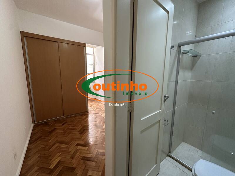 Apartamento à venda com 2 quartos, 68m² - Foto 20