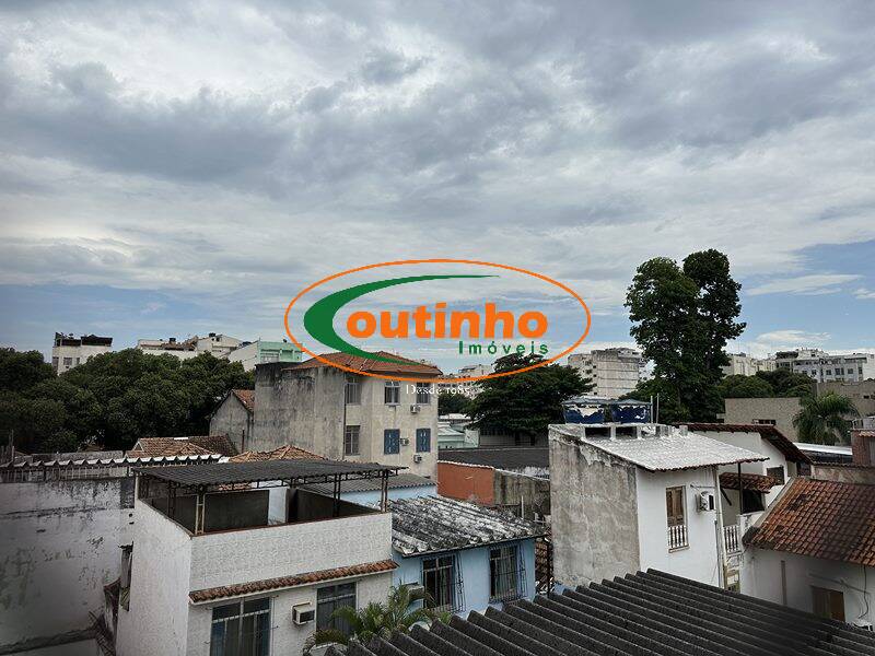 Apartamento à venda com 2 quartos, 97m² - Foto 3