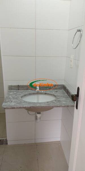 Apartamento à venda com 2 quartos, 68m² - Foto 24