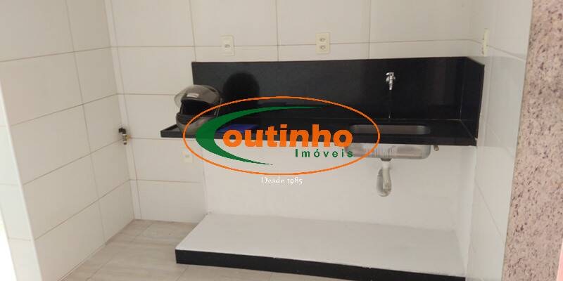 Apartamento à venda com 2 quartos, 68m² - Foto 28