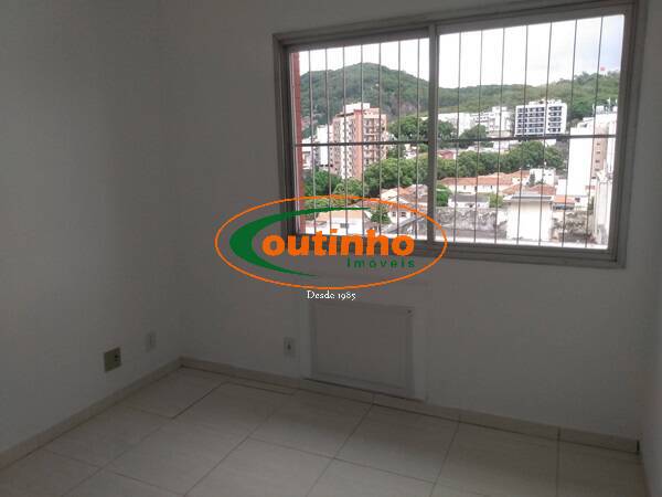 Apartamento à venda com 3 quartos, 92m² - Foto 11