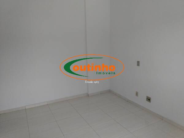 Apartamento à venda com 3 quartos, 92m² - Foto 17