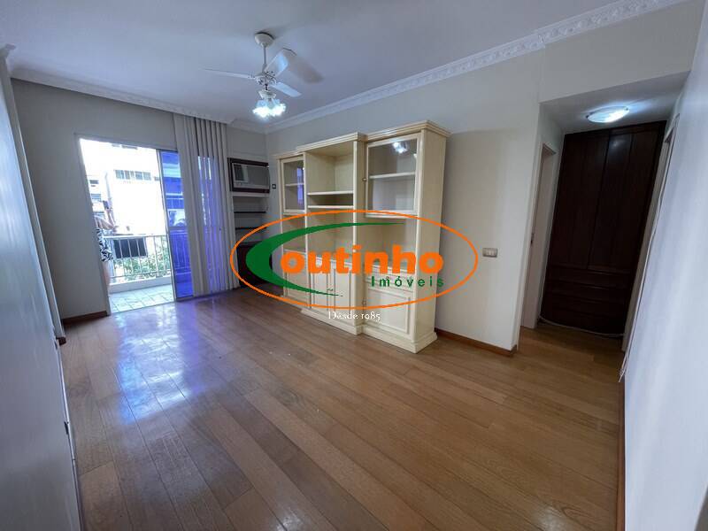 Apartamento à venda com 2 quartos, 60m² - Foto 3