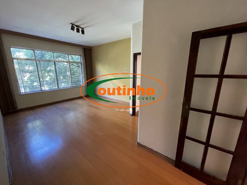 Apartamento à venda com 2 quartos, 75m² - Foto 1