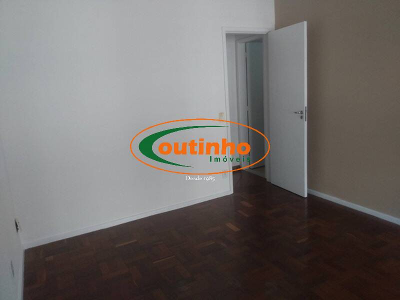 Apartamento à venda com 3 quartos, 110m² - Foto 18