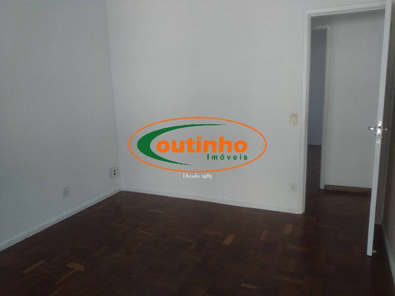 Apartamento à venda com 3 quartos, 110m² - Foto 19