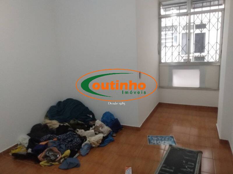 Apartamento à venda com 2 quartos, 82m² - Foto 11