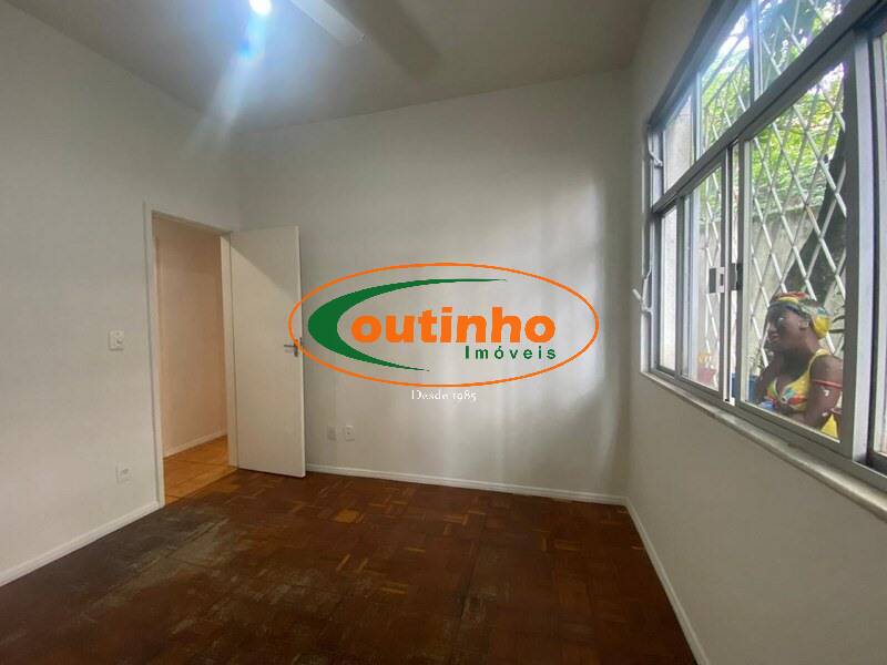 Apartamento à venda com 3 quartos, 103m² - Foto 9