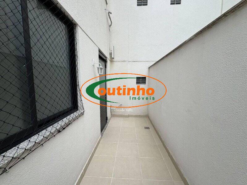 Apartamento à venda com 2 quartos, 80m² - Foto 24