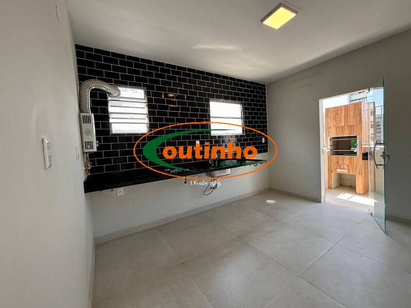 Cobertura à venda com 2 quartos, 110m² - Foto 13