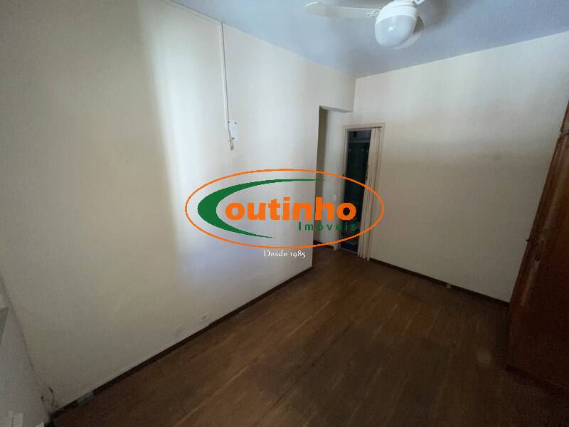 Apartamento à venda com 2 quartos, 82m² - Foto 13