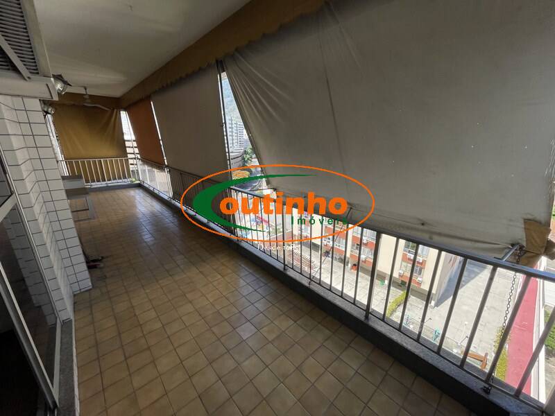 Apartamento à venda com 2 quartos, 82m² - Foto 4