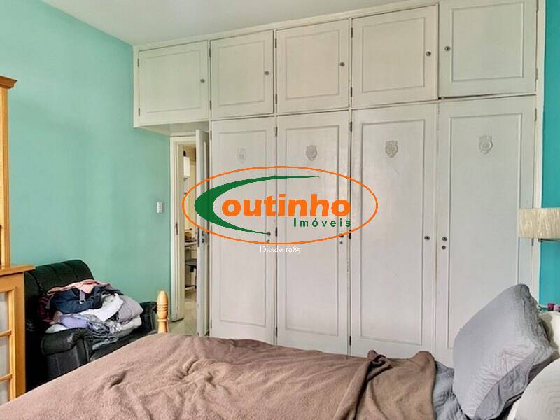 Apartamento à venda com 3 quartos, 140m² - Foto 11