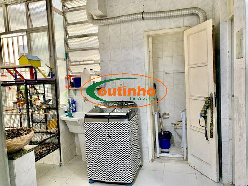 Apartamento à venda com 3 quartos, 140m² - Foto 22