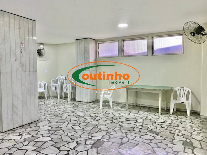 Apartamento à venda com 3 quartos, 140m² - Foto 29