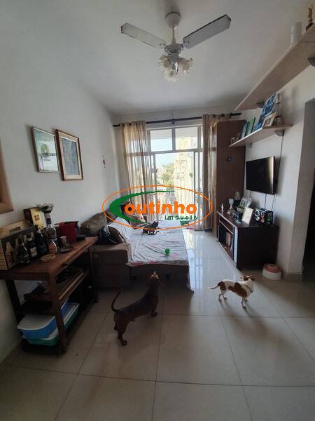 Apartamento à venda com 2 quartos, 60m² - Foto 22