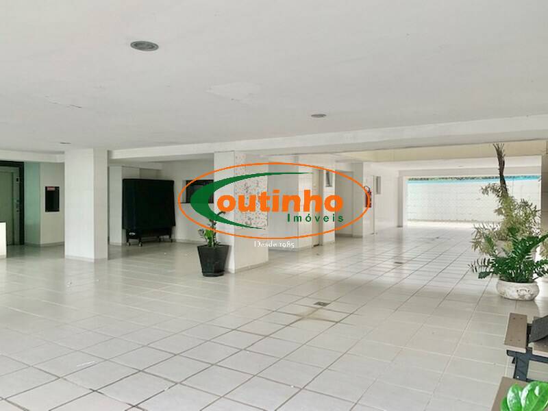 Apartamento à venda com 3 quartos, 122m² - Foto 27