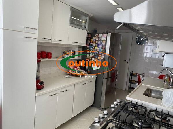 Apartamento à venda com 2 quartos, 80m² - Foto 22