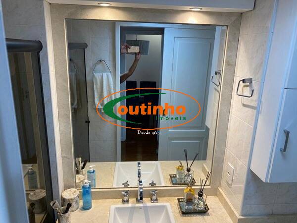 Apartamento à venda com 2 quartos, 80m² - Foto 11