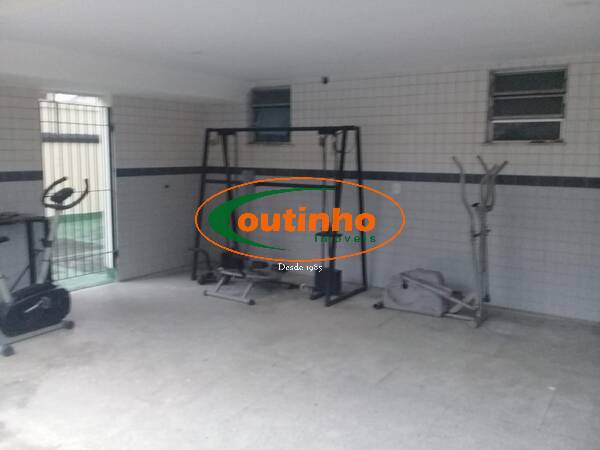 Apartamento à venda com 3 quartos, 129m² - Foto 20