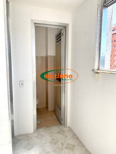 Apartamento à venda com 2 quartos, 70m² - Foto 18