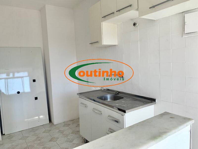 Apartamento à venda com 2 quartos, 70m² - Foto 19