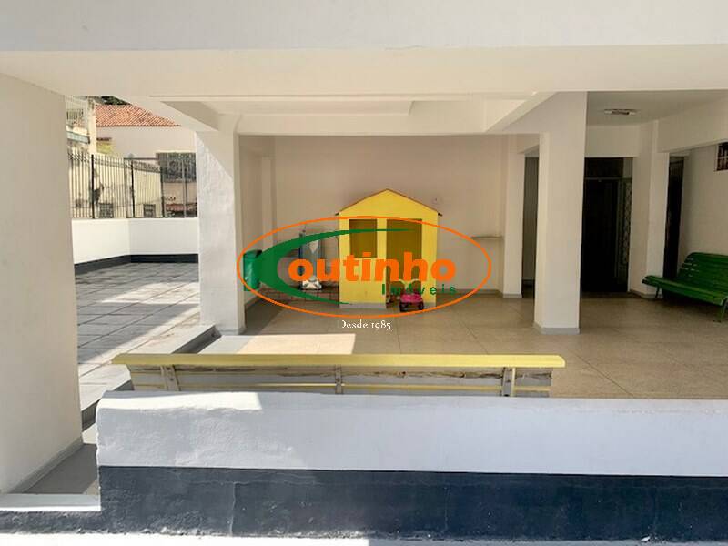 Apartamento à venda com 2 quartos, 70m² - Foto 22