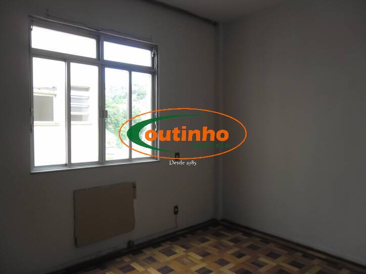 Apartamento à venda com 3 quartos, 99m² - Foto 4