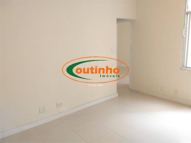 Apartamento à venda com 2 quartos, 65m² - Foto 1