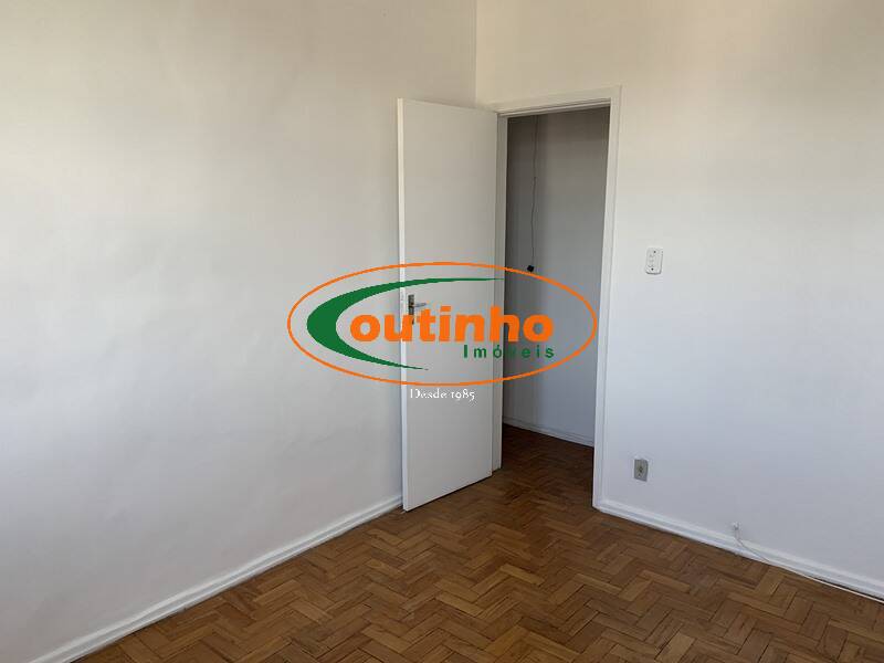 Apartamento à venda com 2 quartos, 57m² - Foto 12