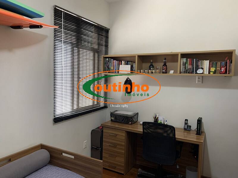 Casa à venda com 3 quartos, 210m² - Foto 19