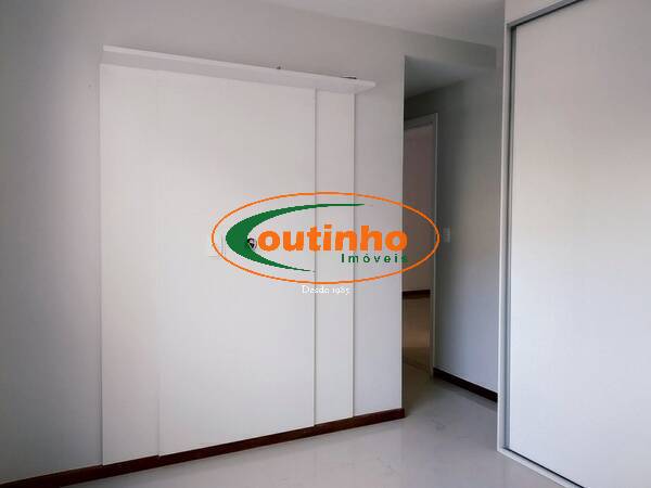 Apartamento à venda com 2 quartos, 74m² - Foto 13