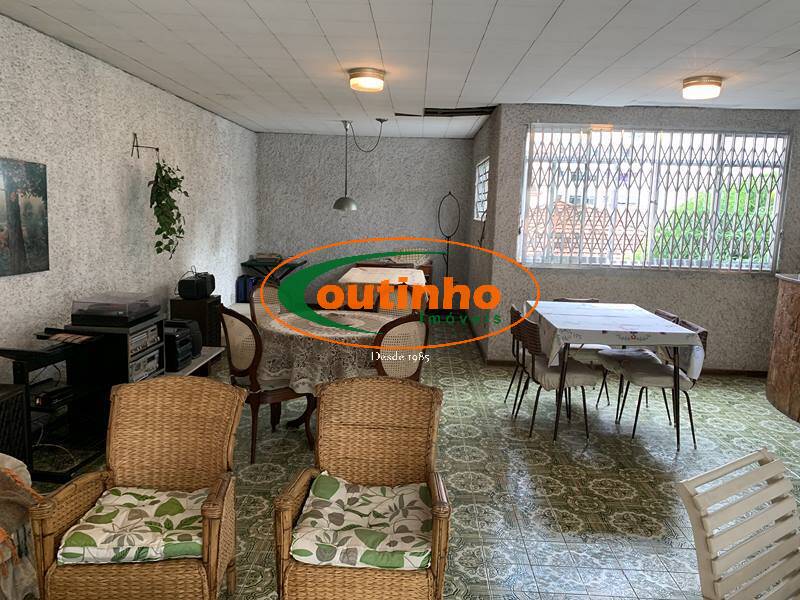 Casa à venda com 4 quartos, 240m² - Foto 10