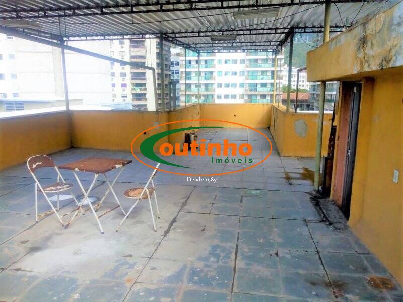 Apartamento à venda com 2 quartos, 68m² - Foto 5