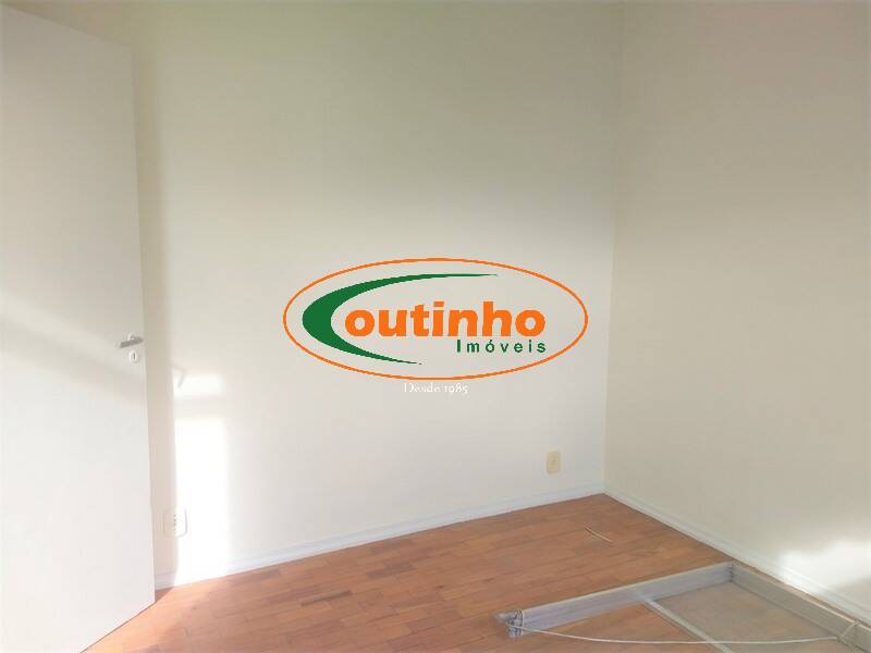 Apartamento à venda com 2 quartos, 80m² - Foto 5