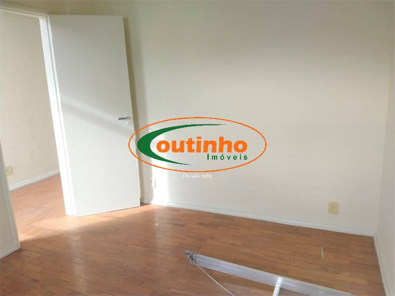 Apartamento à venda com 2 quartos, 80m² - Foto 6