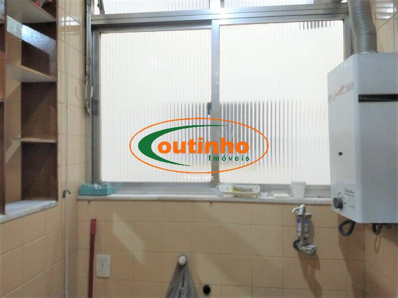 Apartamento à venda com 2 quartos, 80m² - Foto 25