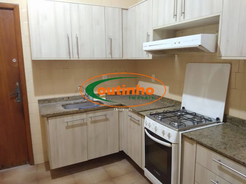 Apartamento à venda com 2 quartos, 80m² - Foto 26