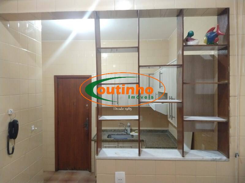 Apartamento à venda com 2 quartos, 80m² - Foto 27