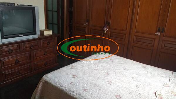 Apartamento à venda com 4 quartos, 156m² - Foto 9