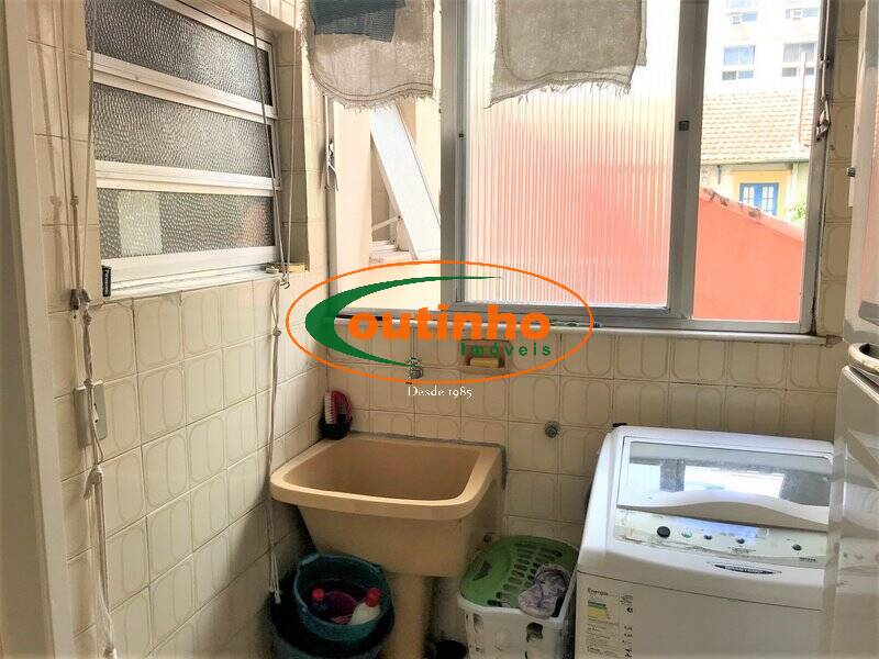 Apartamento à venda com 2 quartos, 95m² - Foto 25