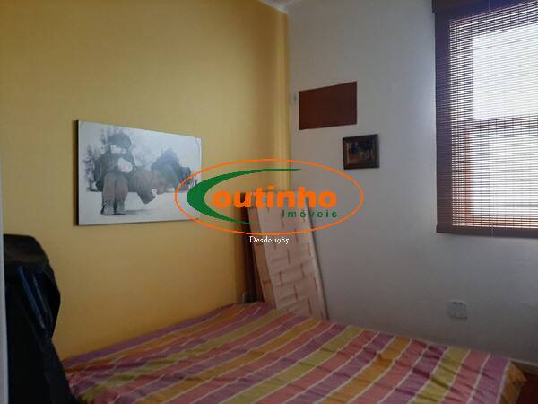 Apartamento à venda com 2 quartos, 80m² - Foto 25