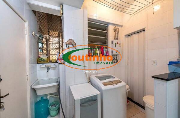 Apartamento à venda com 2 quartos, 61m² - Foto 12