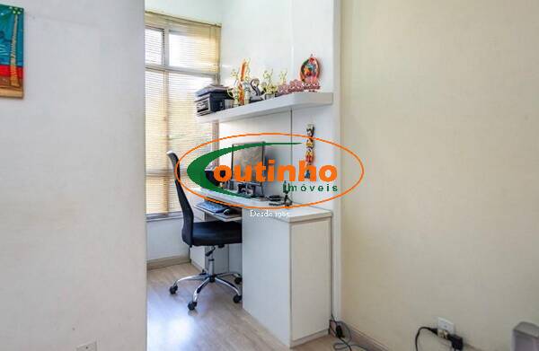 Apartamento à venda com 2 quartos, 61m² - Foto 15