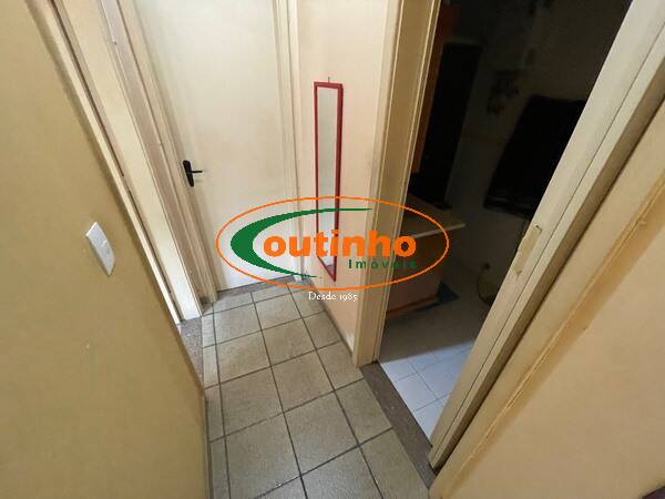 Apartamento à venda com 2 quartos, 65m² - Foto 14