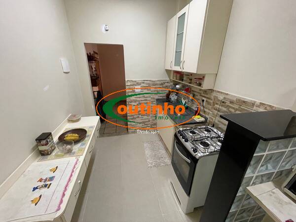 Apartamento à venda com 2 quartos, 65m² - Foto 15