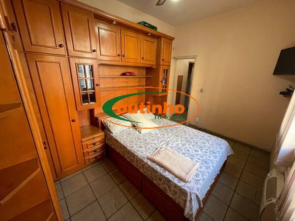 Apartamento à venda com 2 quartos, 65m² - Foto 9